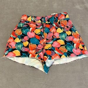 NWT Zara Floral shorts XS 02 24